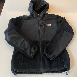 The North Face women’s Denali fleece jacket with hood in black size medium